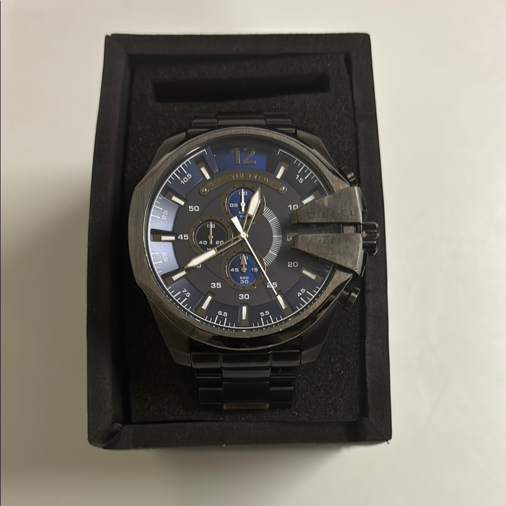 Diesel Only The Brave Mega Chief Black and Blue Men’s Stainless Watch
